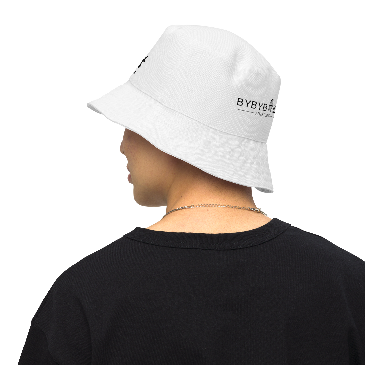 Reversible bucket hat